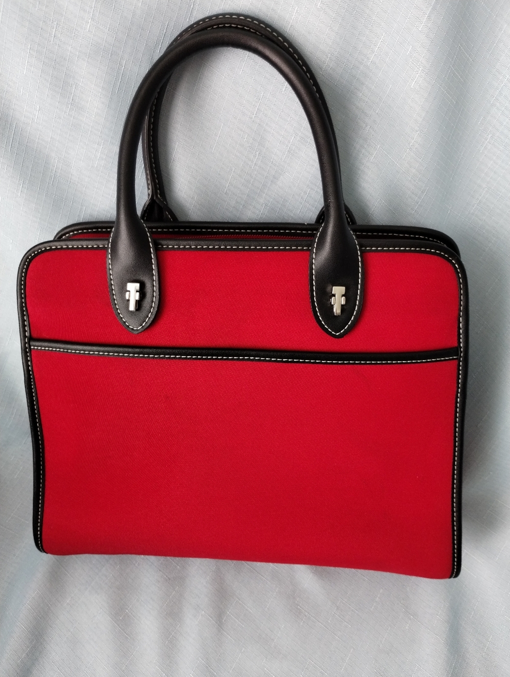 Vintage Etienne Aigner Red and Black Satchel Logo Handbag Great Condition! - Picture 2 of 9